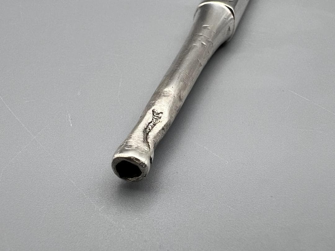 銀製　煙管　キセル　カッパ図　銀細工　アンティーク　重量約40g