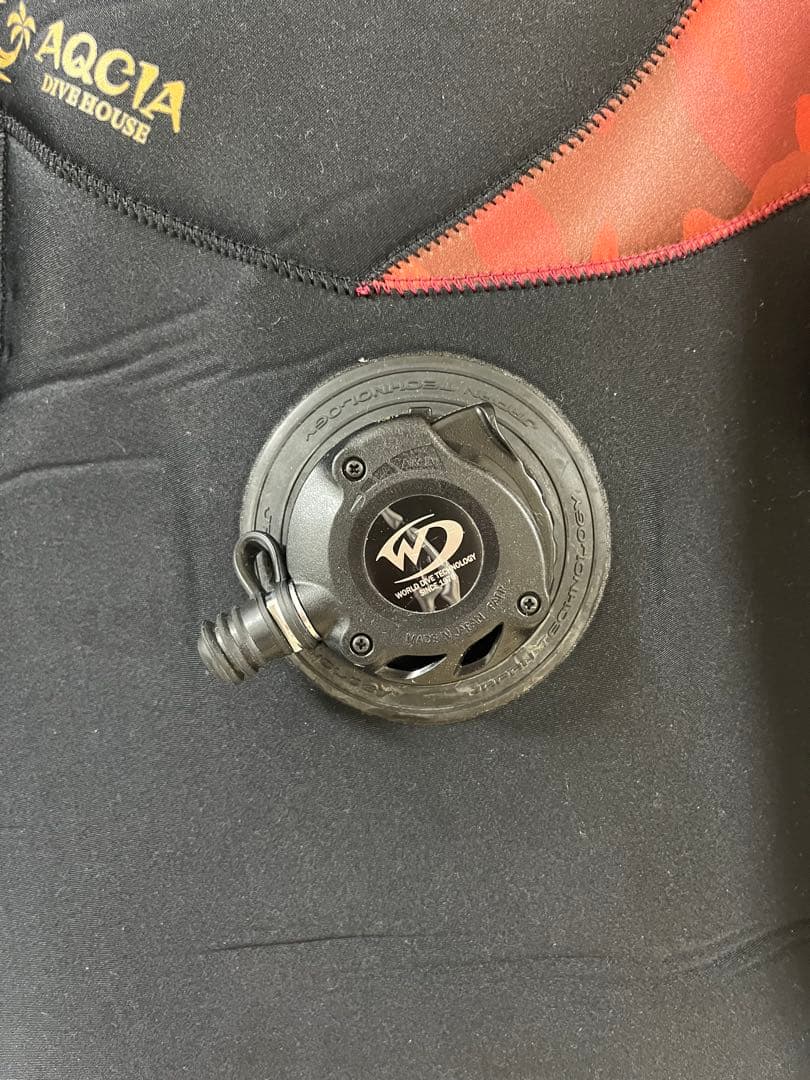 WorldDive ワールドダイブ　ドライスーツ