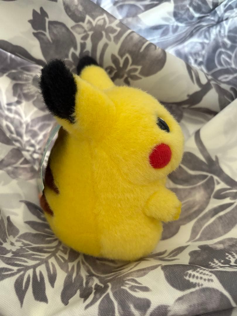 ピカチュウ TOMY 初代　ぬいぐるみ　タグ付き