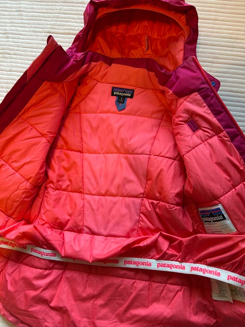パタゴニア　キッズ スキー スノーウェア ピンク　防水　140