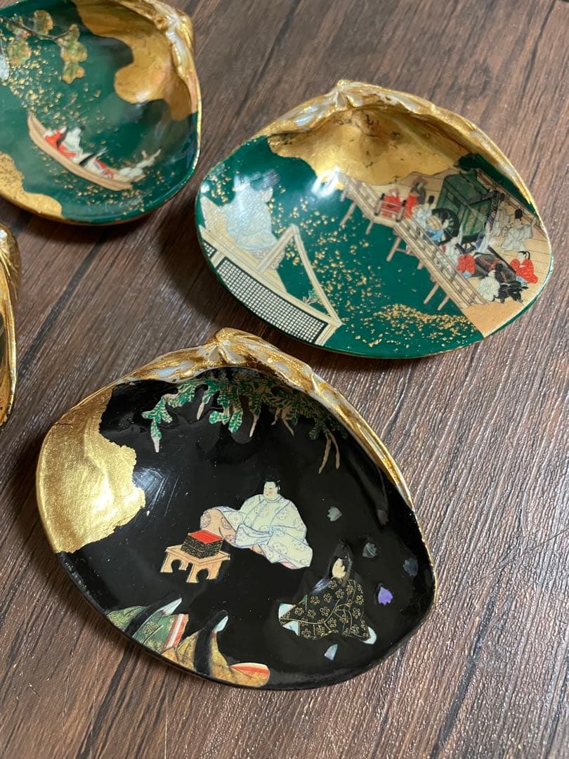 源氏物語　貝合わせ 蛤香合 天然蛤貝 金箔工芸品　源氏絵