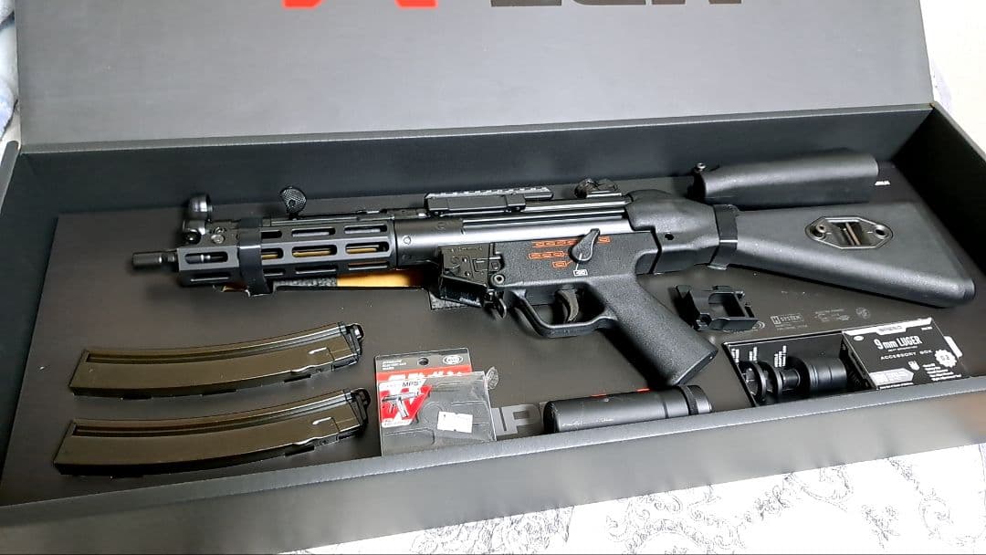 次世代電動ガン MP5 A4 (7月17日まで出品)