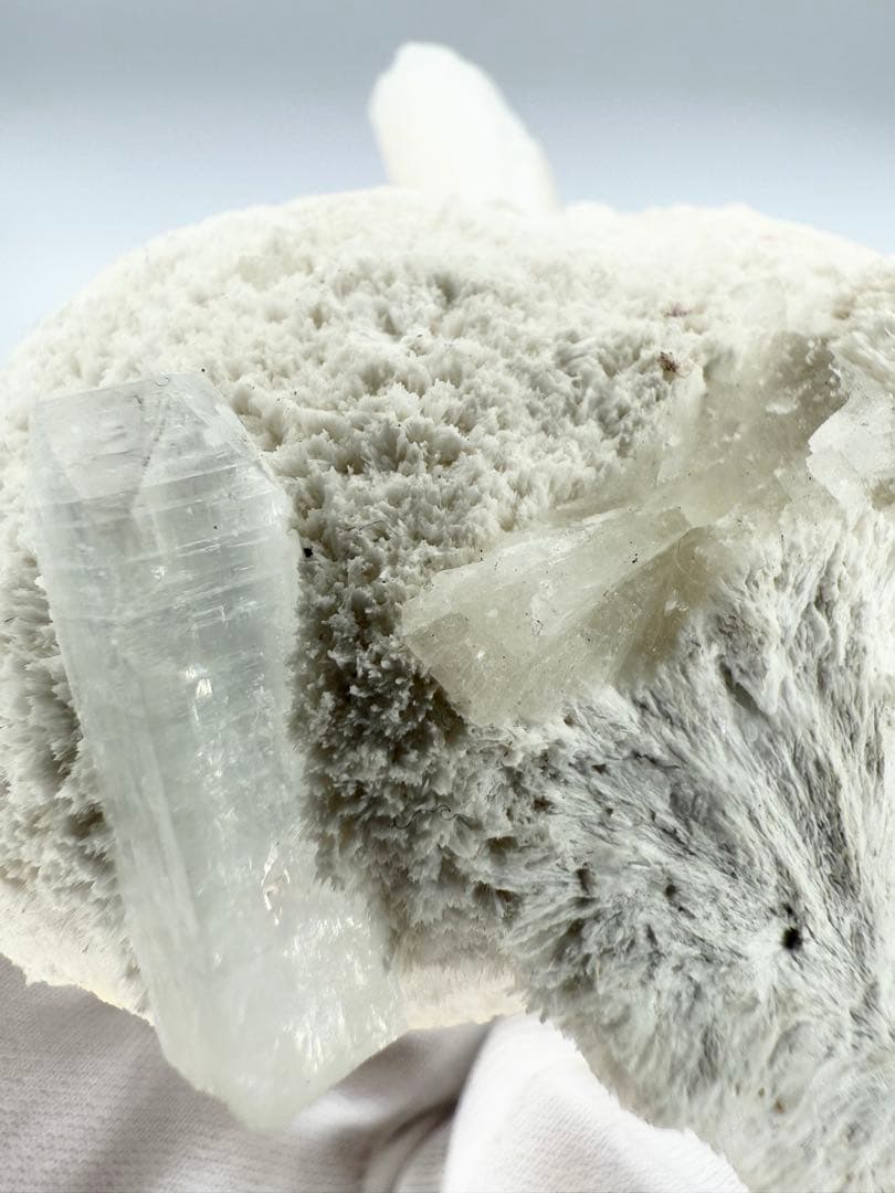 『雪見だいふく』モルデナイト　モルデン沸石　原石　鉱物標本　天然石