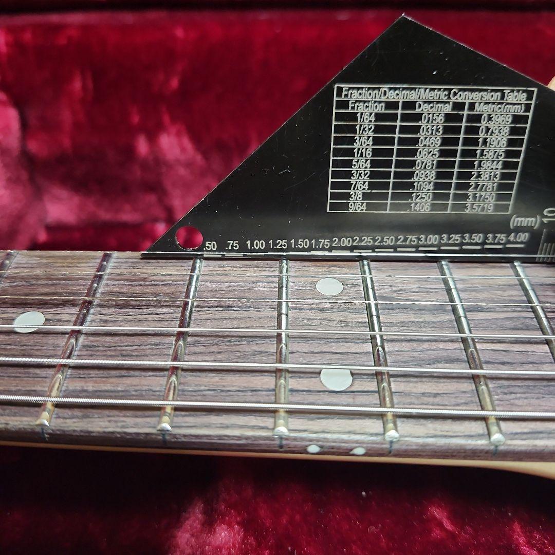 Fender homage white ストラトタイプ