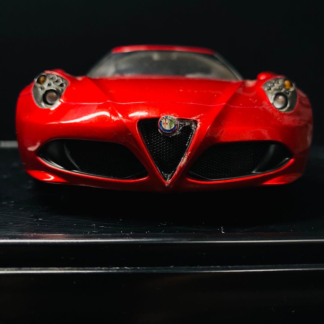 AUTOart 1/18 アルファロメオ 4C （メタリック・レッド）