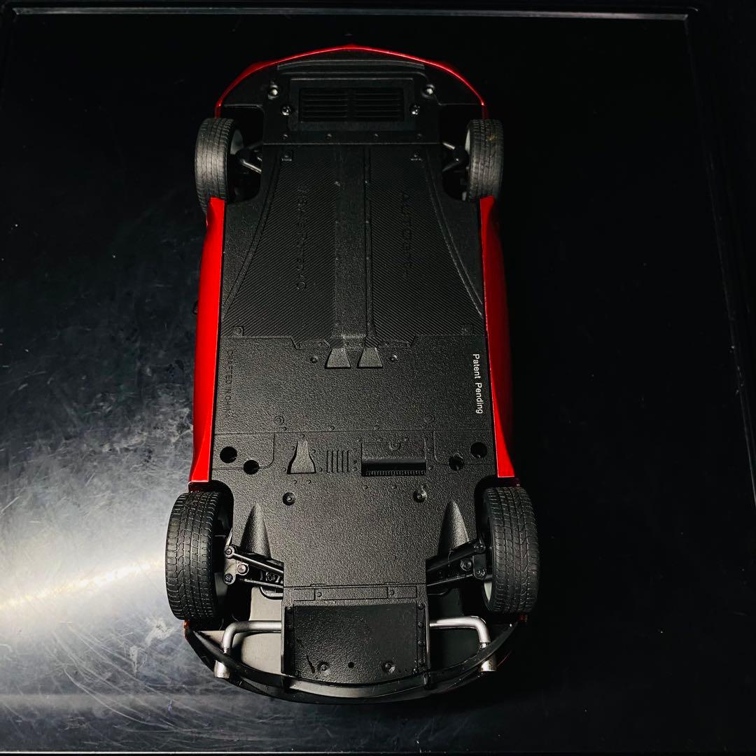 AUTOart 1/18 アルファロメオ 4C （メタリック・レッド）