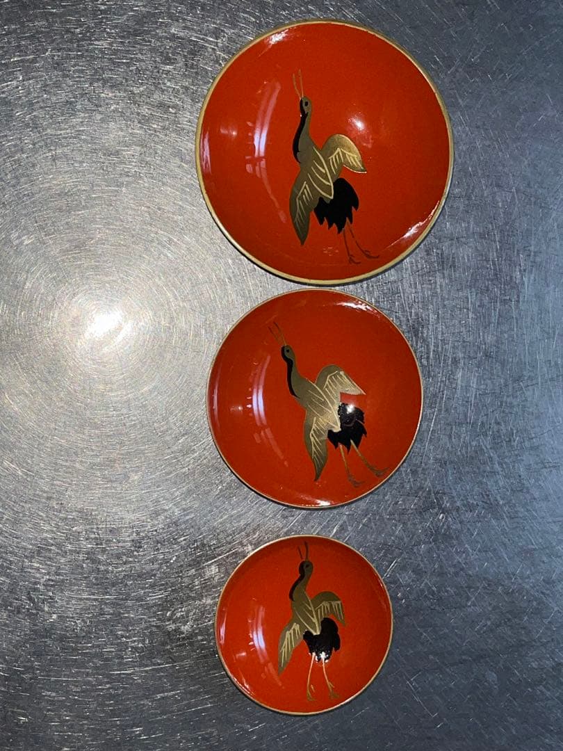 洗朱四ツ揃枠足　錆老松鶴 洗朱四ツ揃お屠蘇 鶴と松の絵柄　&重箱　鶴と松の絵柄