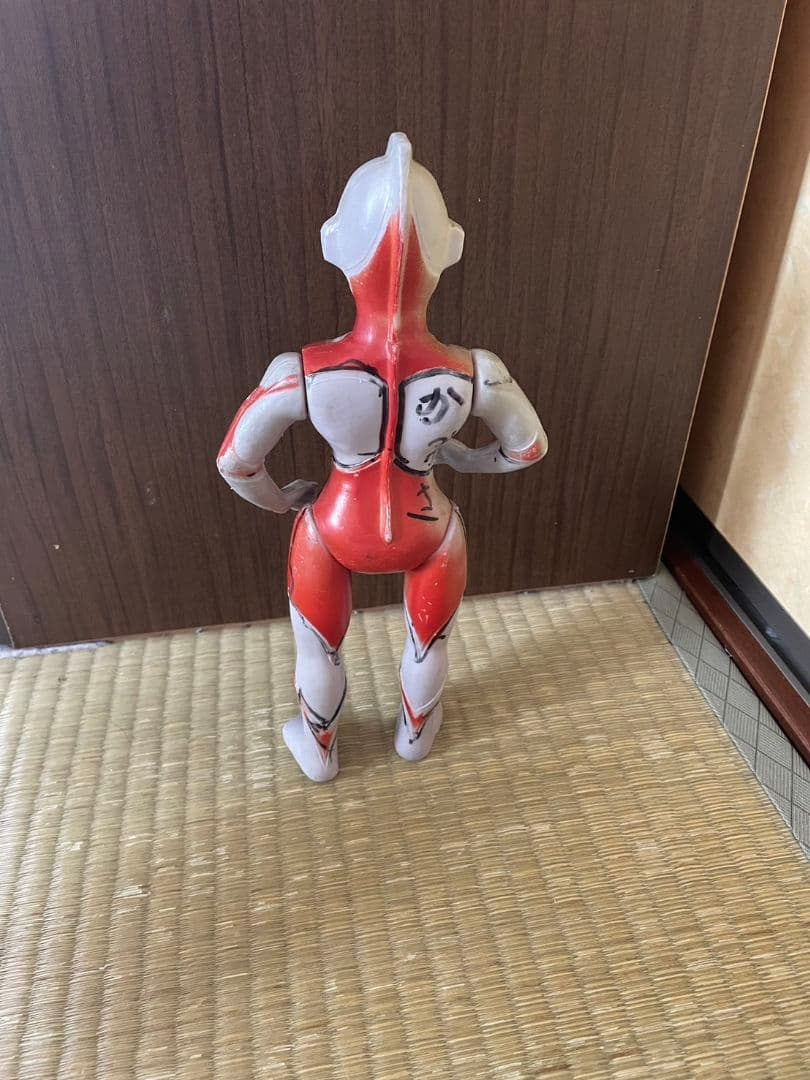 ウルトラマン ソフビ人形