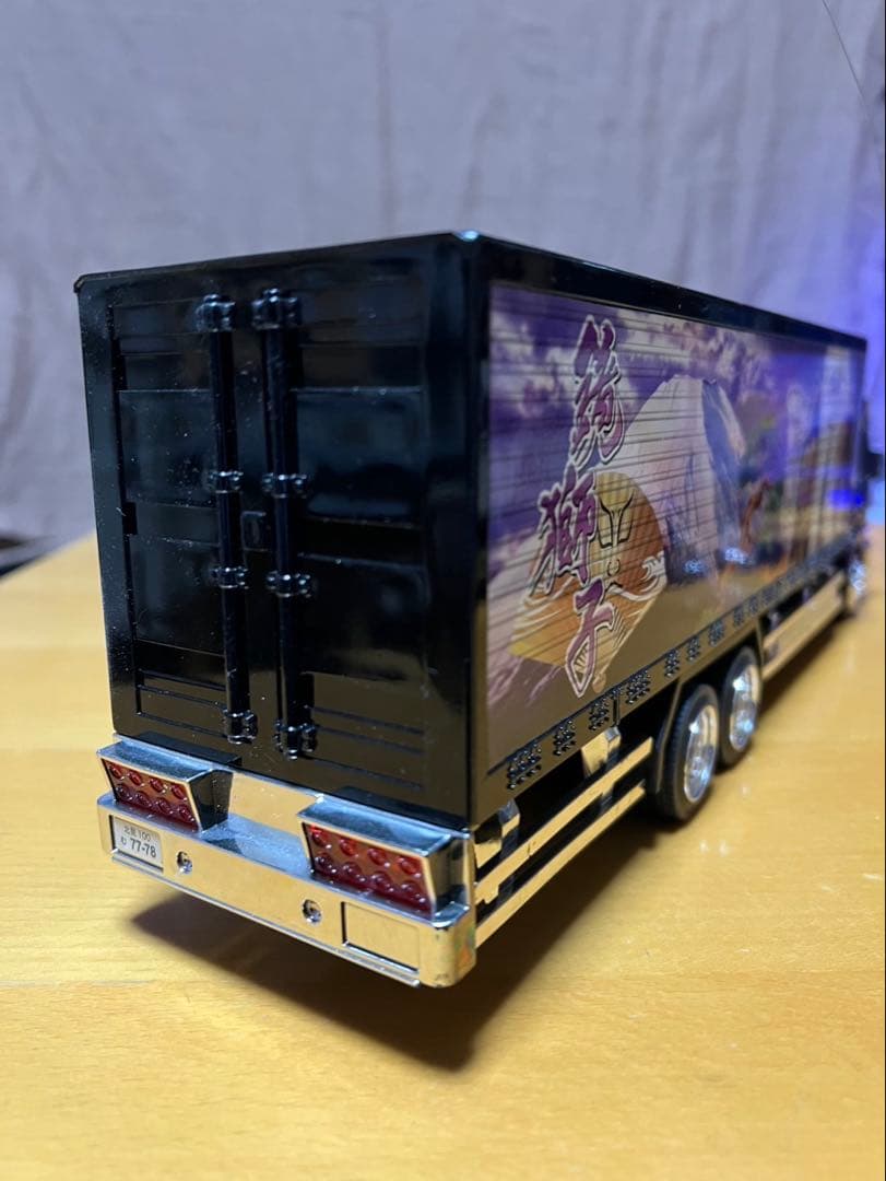 トラック型ラジコン　４台