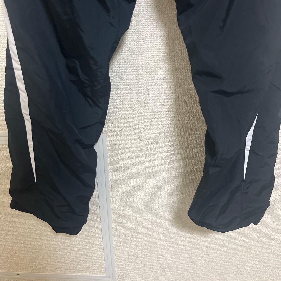 石見智翠館高校ラグビー部のシャカシャカズボンです。