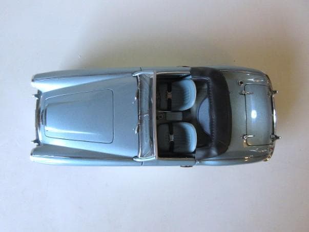 PYOMAROさん専用 オートアート1/18 オースチンヒーレー 3000MKⅠ