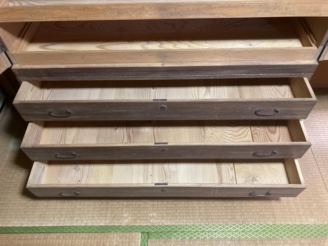 桐箪笥 昭和レトロ アンティーク 時代家具 【お引取りも可 送料分値引きします】