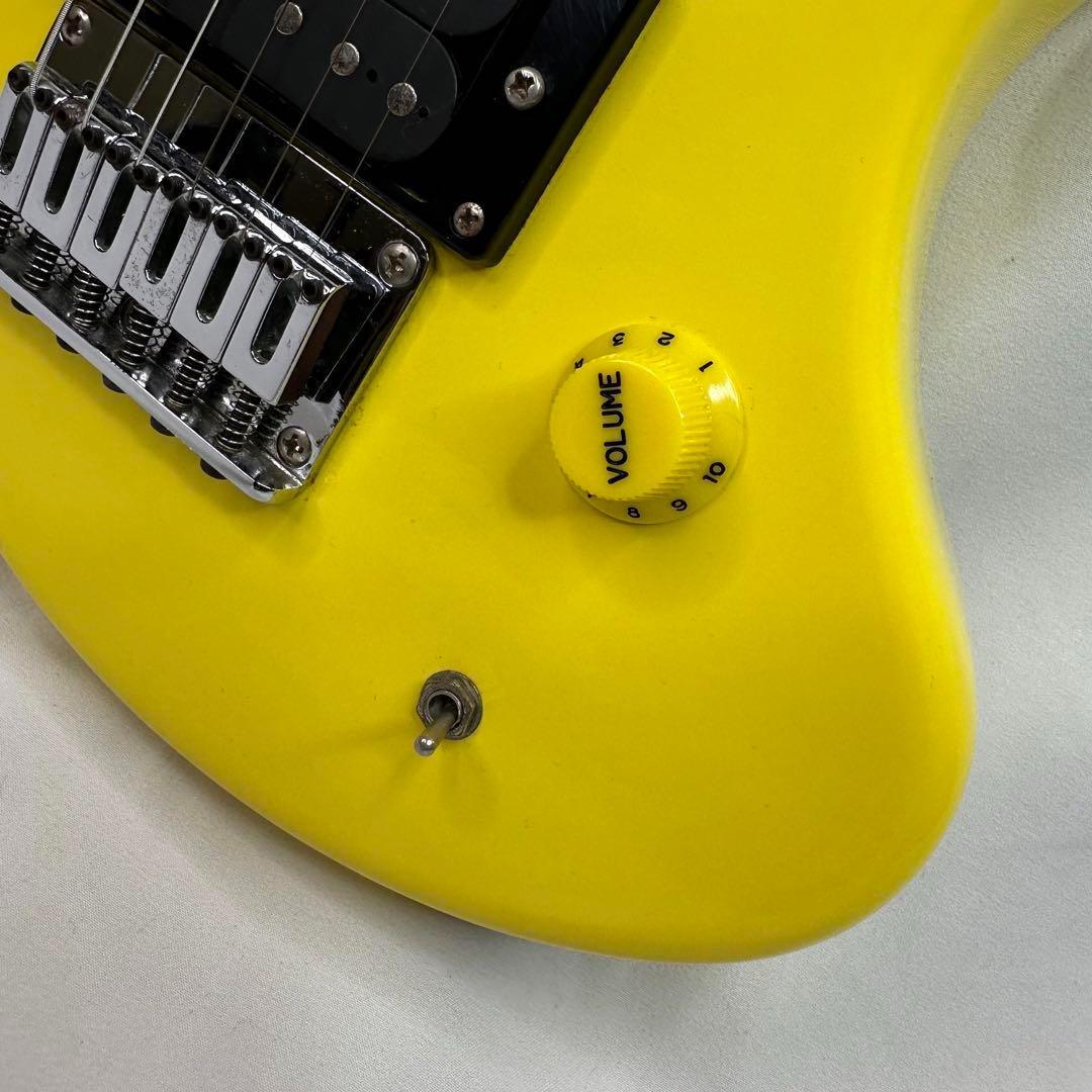 【美品】ZO-3 イエロー アンプ内蔵ミニギター 専用ケース付 ぞーさん　黄色