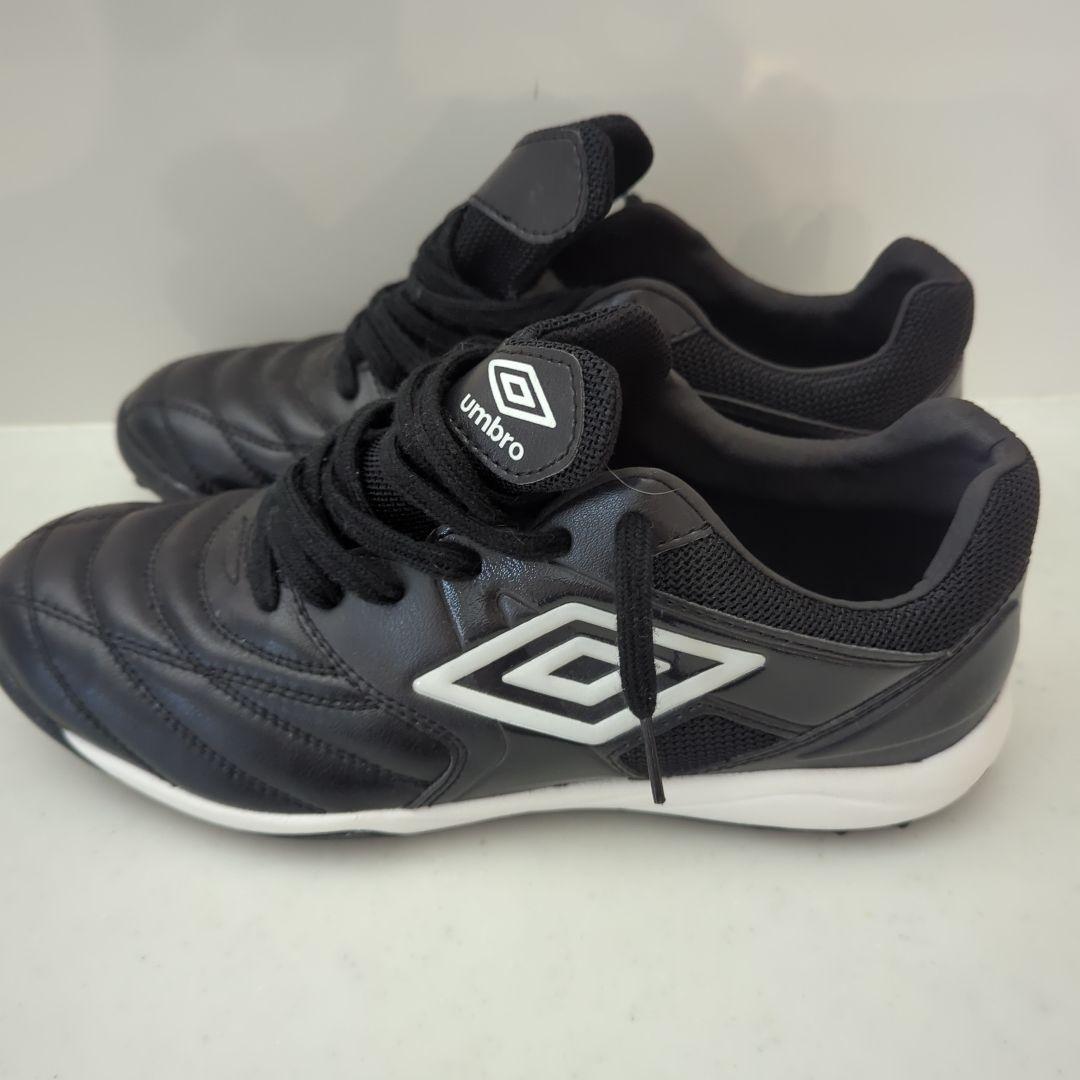 Umbro アクセレイター 大人用 26.5センチ　アンブロ