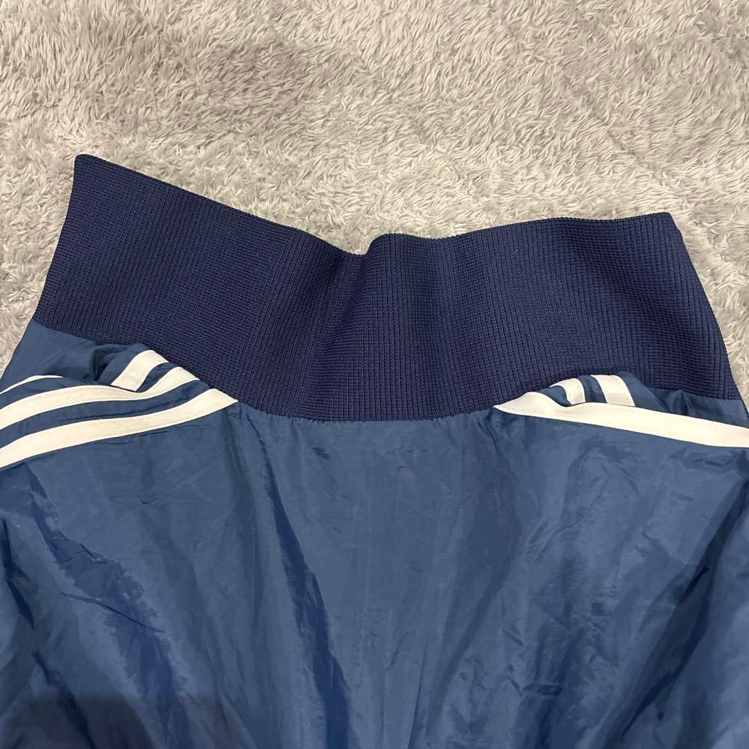 アディダスadidas　チェルシー　ナイロンジャケット