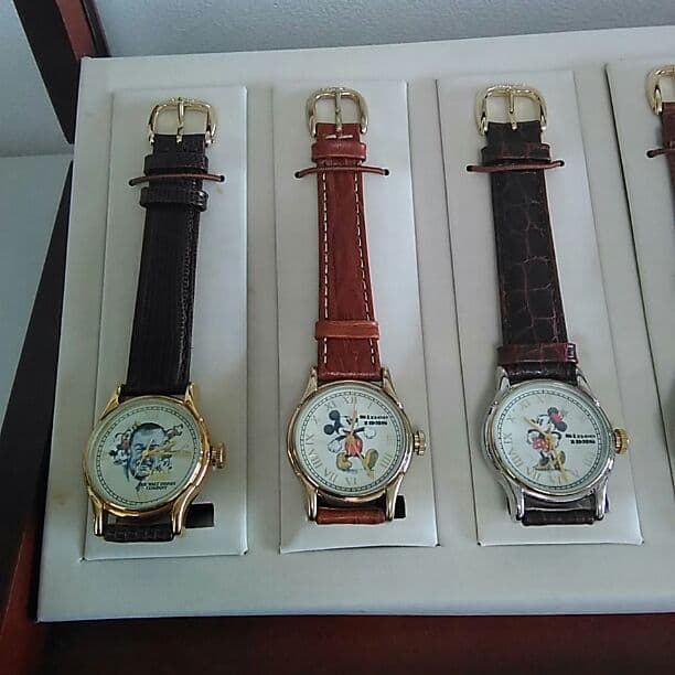 ディズニー75周年記念腕時計6本セット