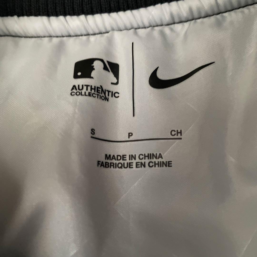 ナイキ　シカゴ ホワイトソックス　オーセンティック　ダグアウト ジャケット　S
