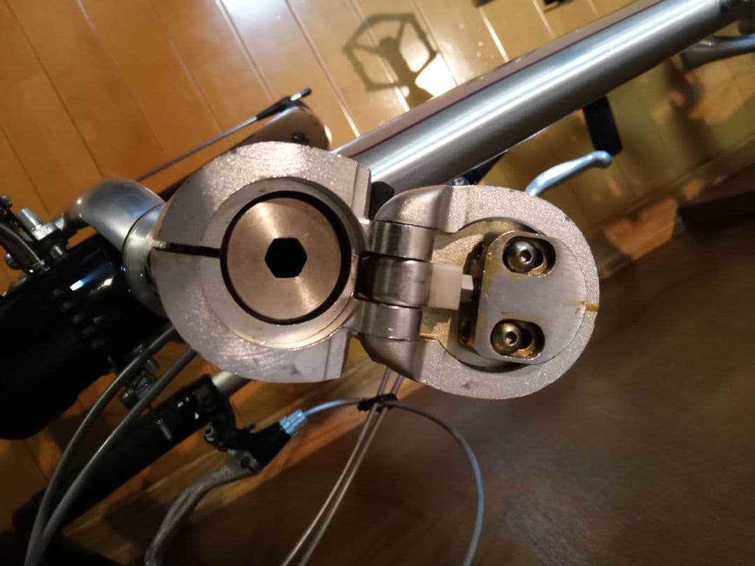 DAHON route ダホン ルートシルバー ～6月7日(土)迄