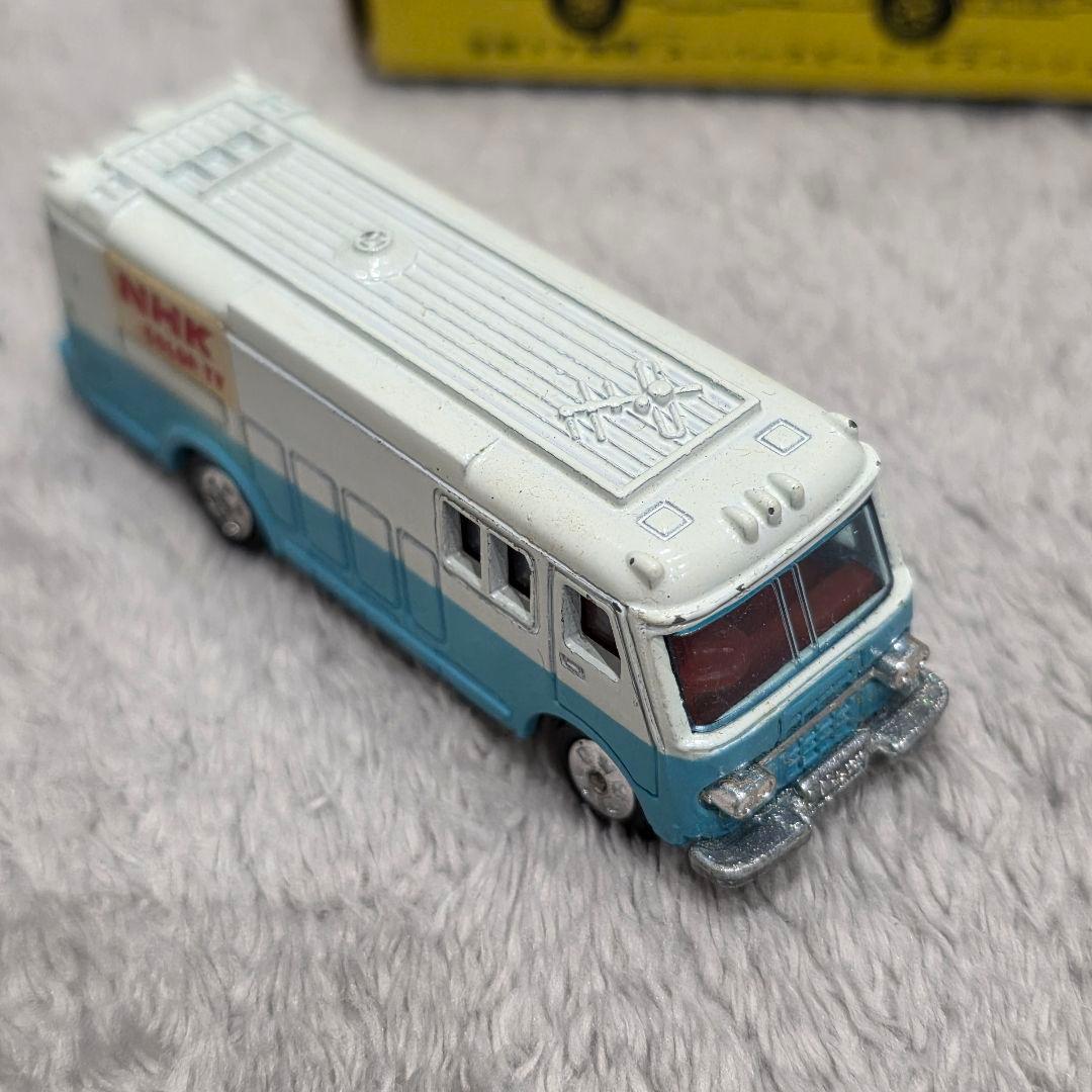 トミカ　11台セット　NHK、ふそうコンテナ、ローソン、ファミマ　tomica