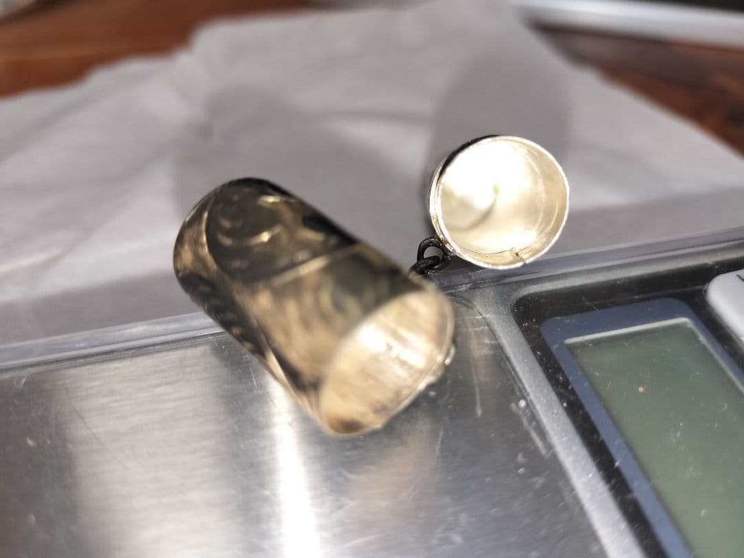 仁丹ケース 　小物入れ　銀製 アンティーク ヴィンテージ　925　工芸品　日本