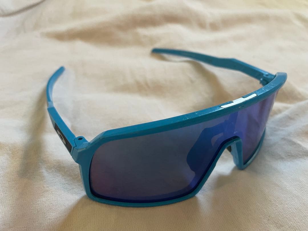 Oakley スポーツサングラス 青 紫レンズ　スートロ