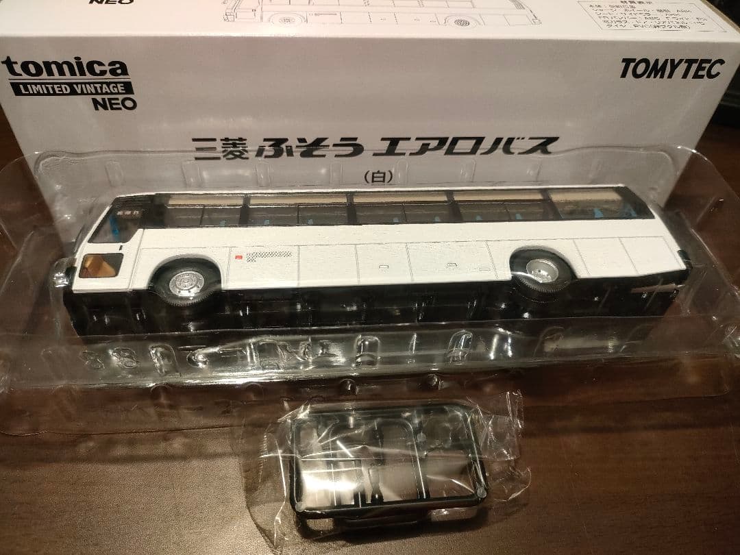リミテッドヴィンテージ 三菱 ふそう エアロバス 白 タカラトミーモール限定