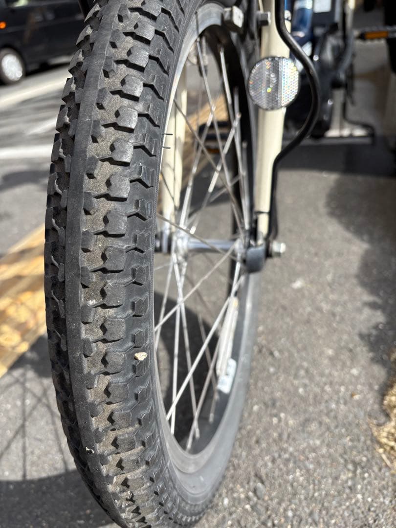 中古20㌅YAMAHA電動アシスト自転車　12.8Ah 大阪　008番