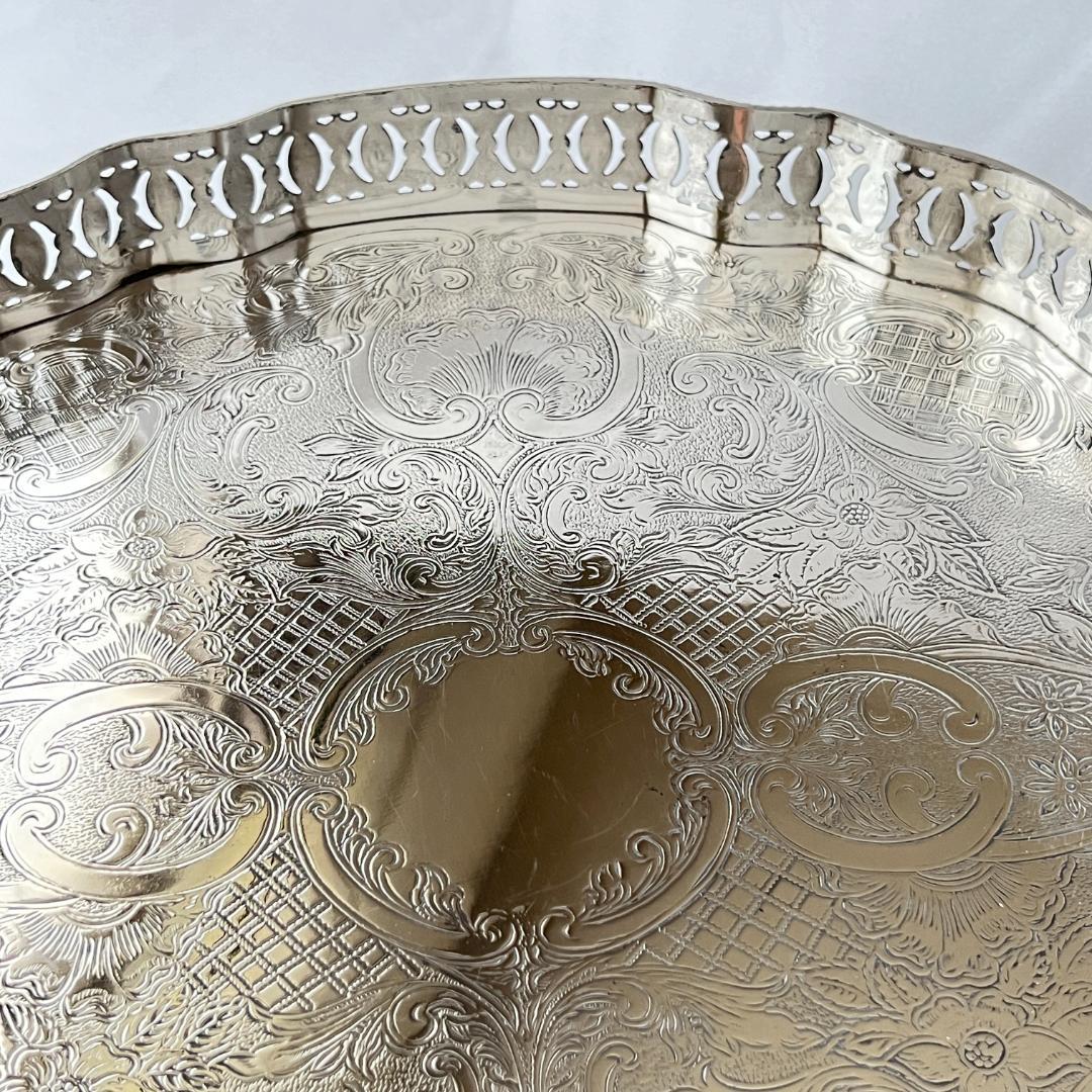 【英国】 ギャラリートレー サークル型 30cm 【シルバープレート】