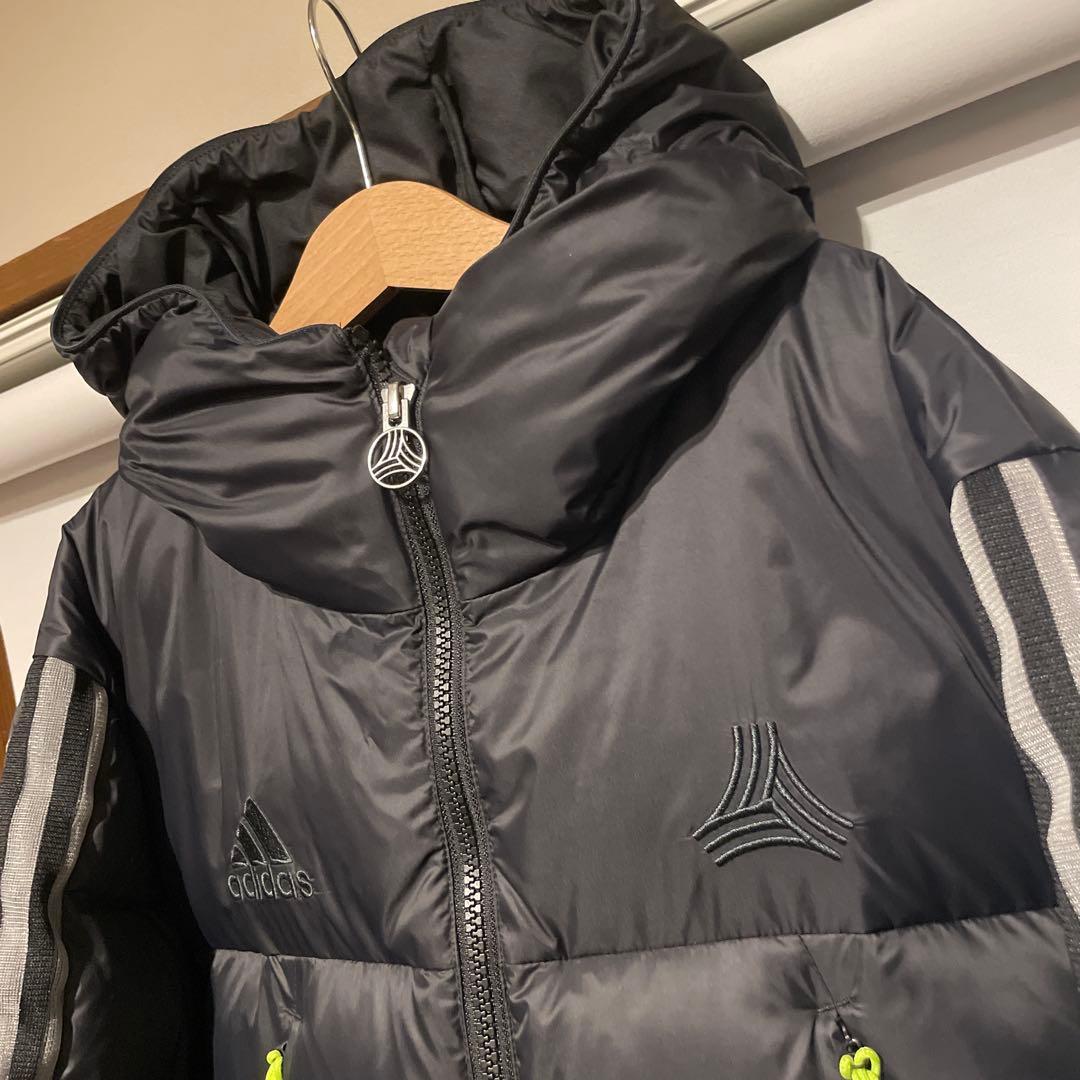 美品　アディダス ダウン　ベンチコート　160 黒