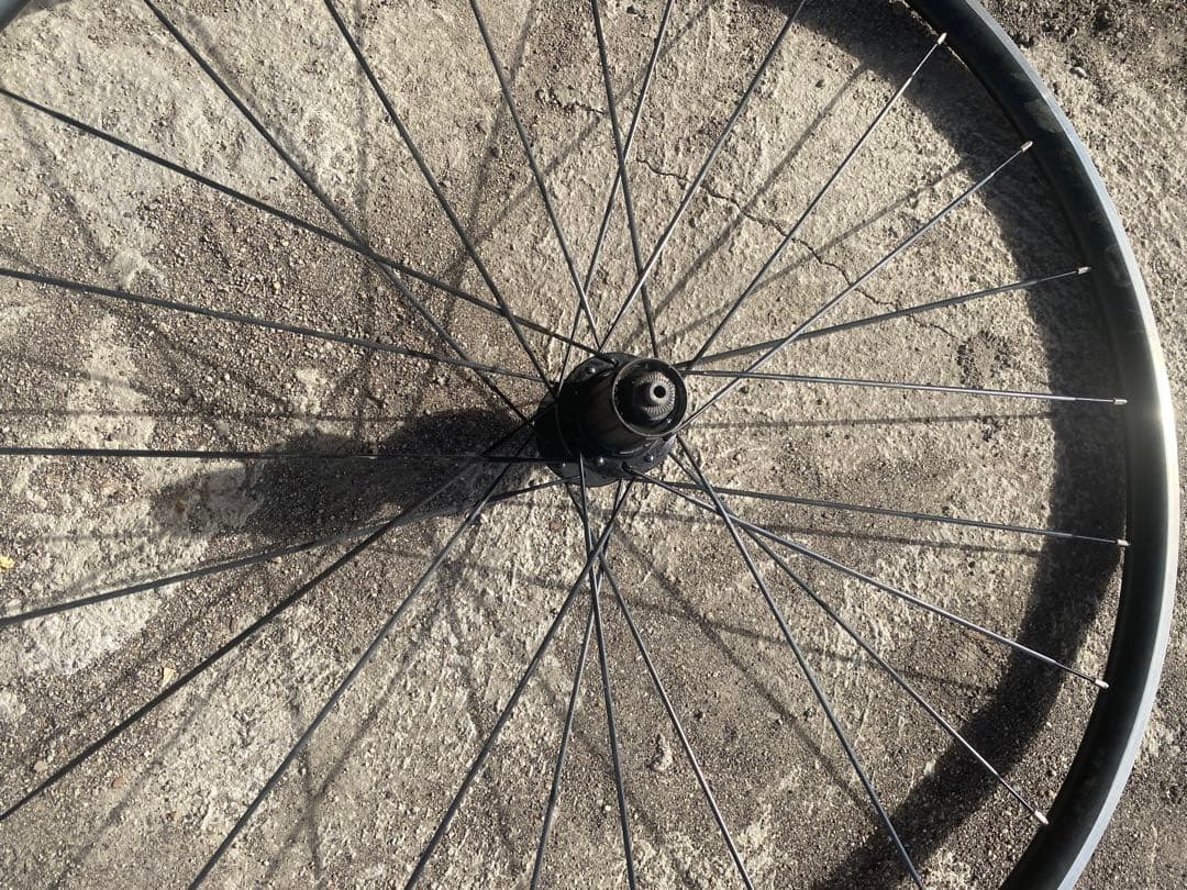 BONTRAGER TLR チューブ無し　ホイール