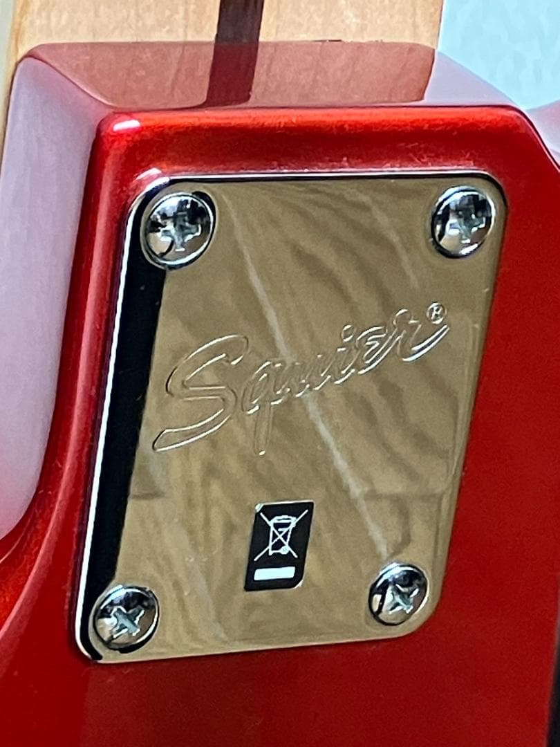 Squier JAZZBASS レッド