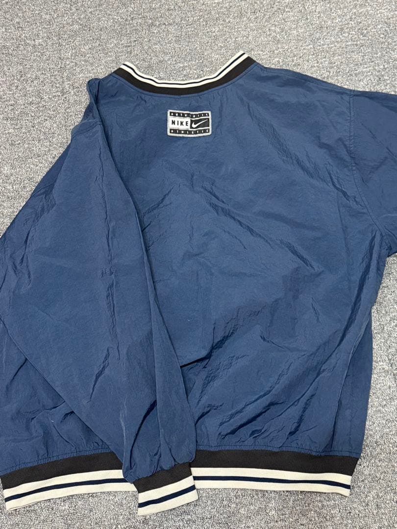 Nike 90’s ナイロンプルオーバー　ピステ