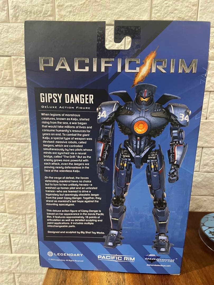 パシフィックリム ジプシーデンジャー デラックスアクションフィギュア