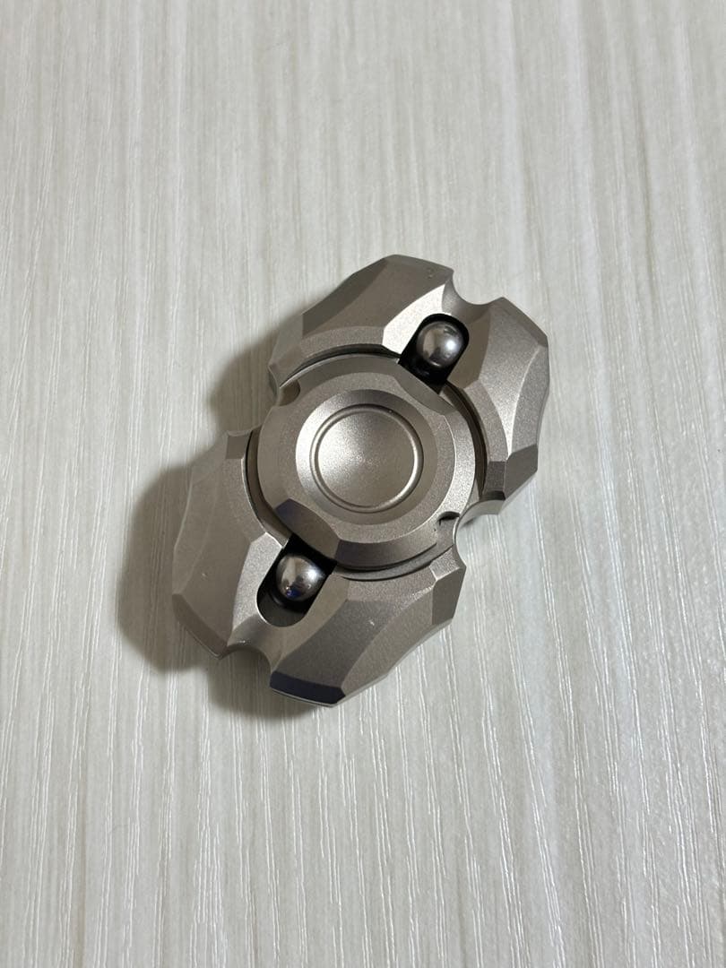 ハンドスピナー チタン