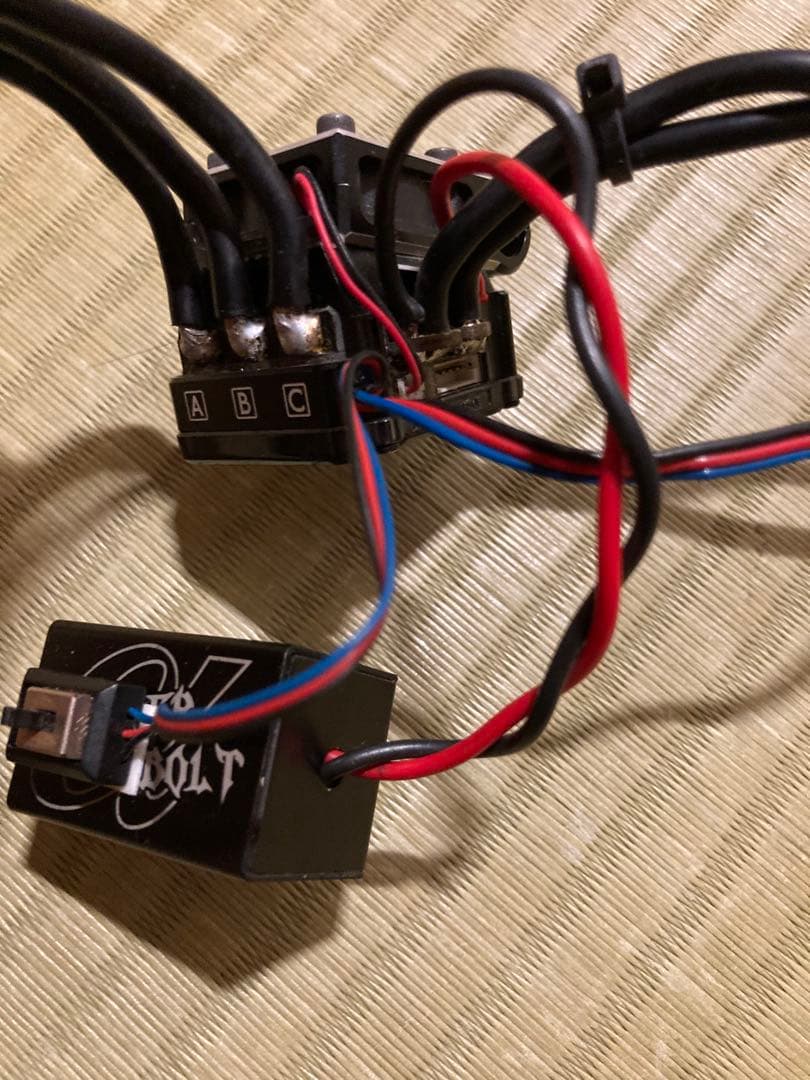 サンワ　アンプ　ESC