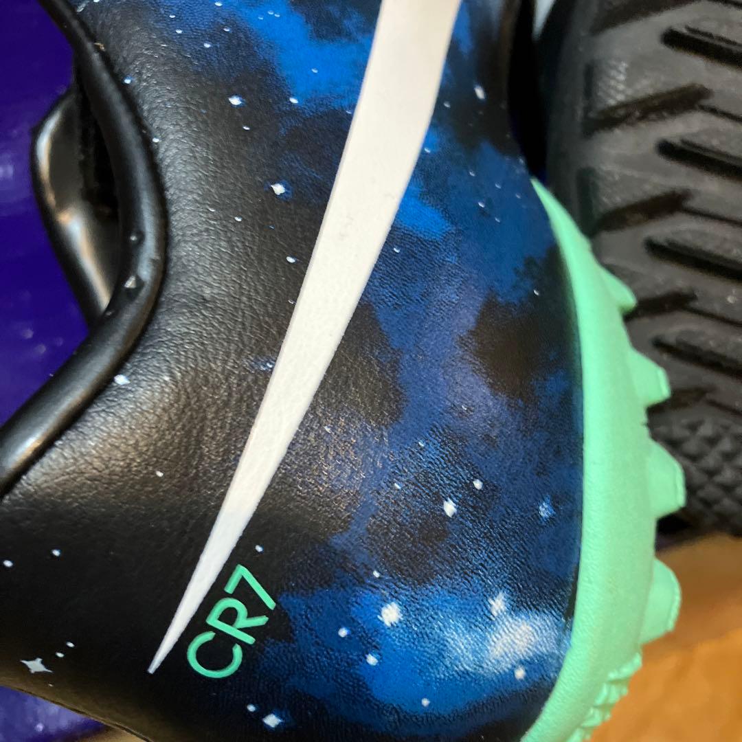 サッカートレーニングシューズ