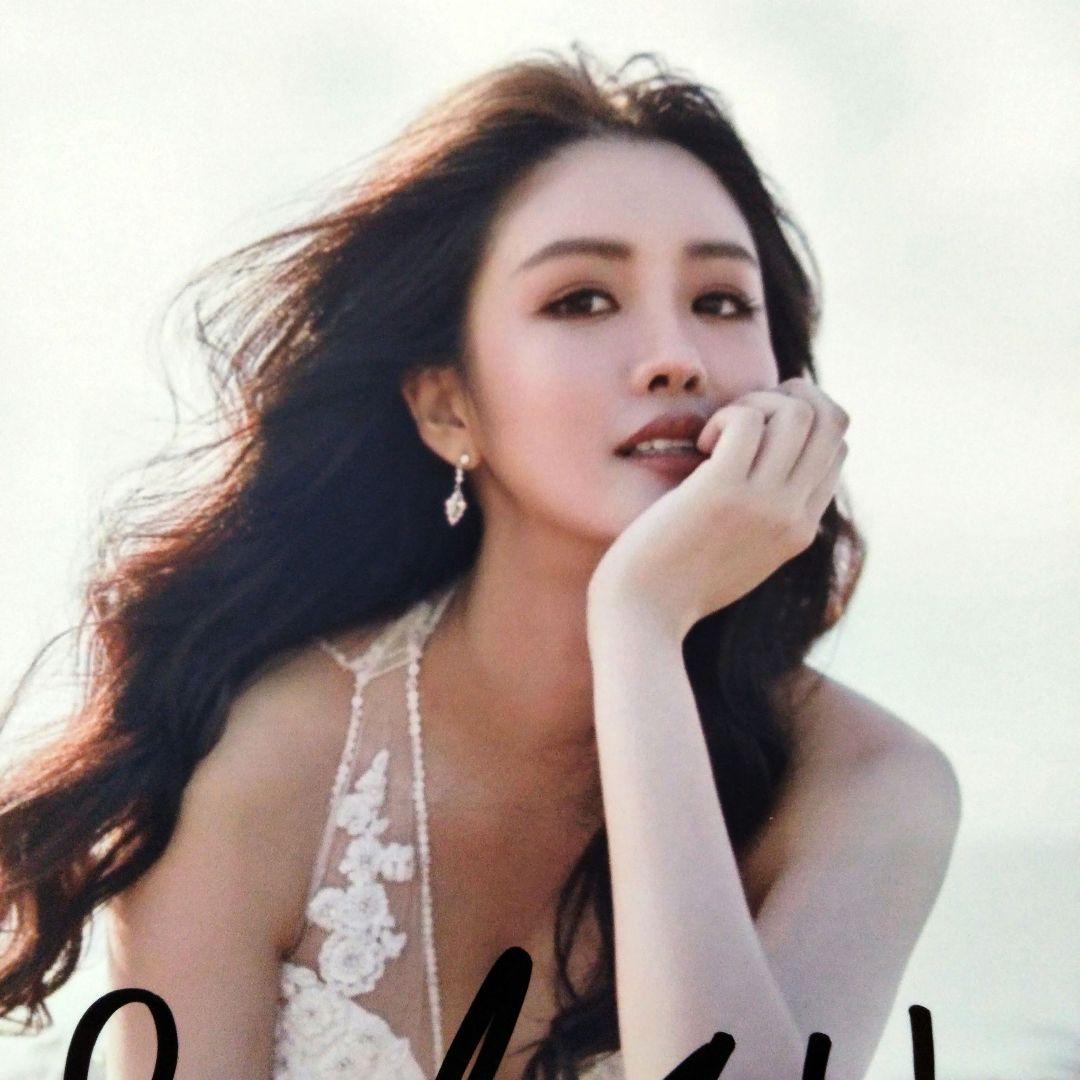 レネ・ライ直筆サイン入り2Lサイズ写真…Lene Lai