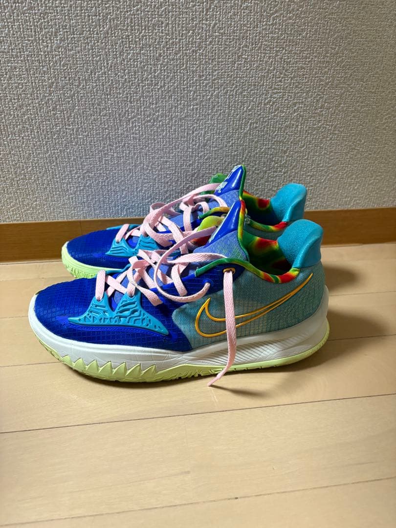 シューズ(男性用) NIKE KYRIE5 Low