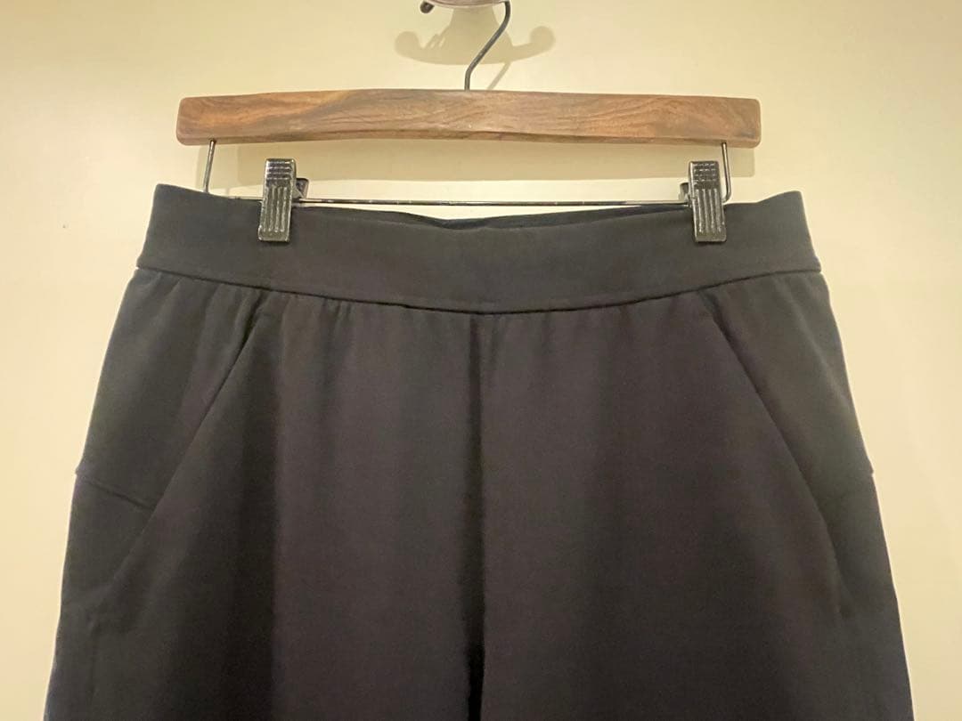 ルルレモン Luxtreme ワイドレッグパンツ アジアフィット　サイズS