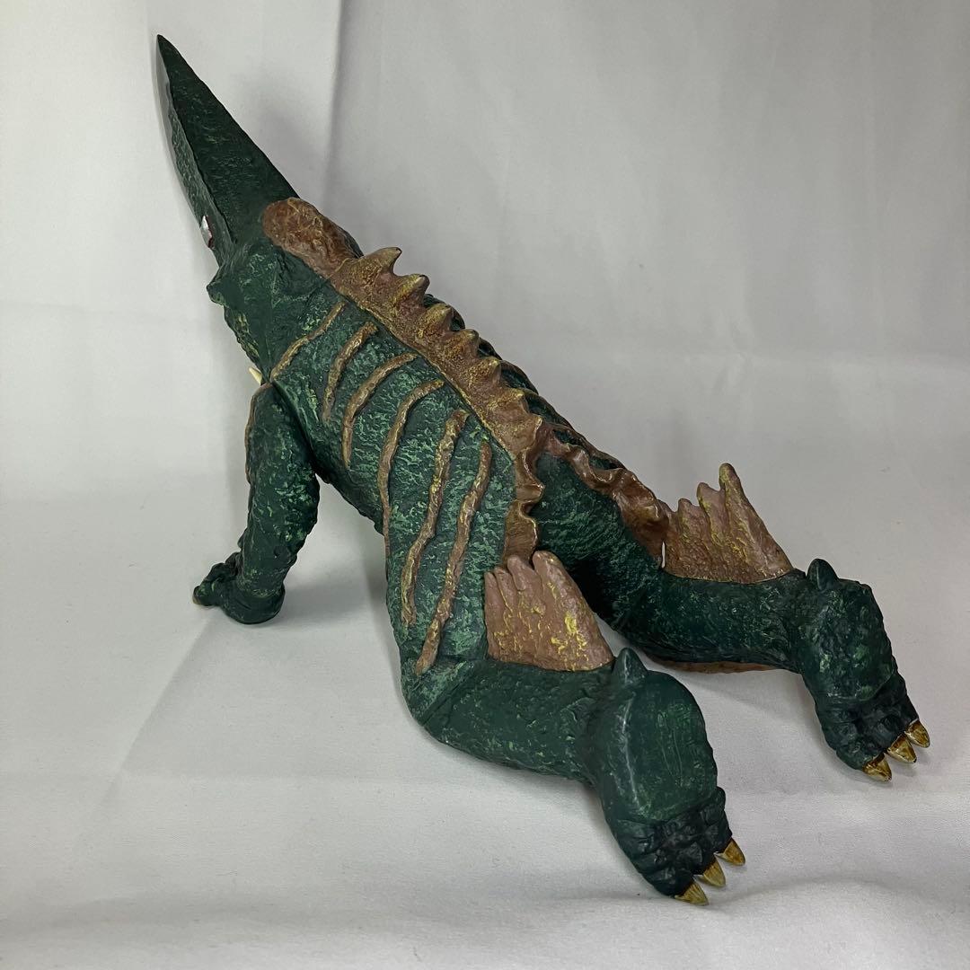 大悪獣ギロン　ロケットプロ　メガフィギュアシリーズ　ガメラ　ソフビ
