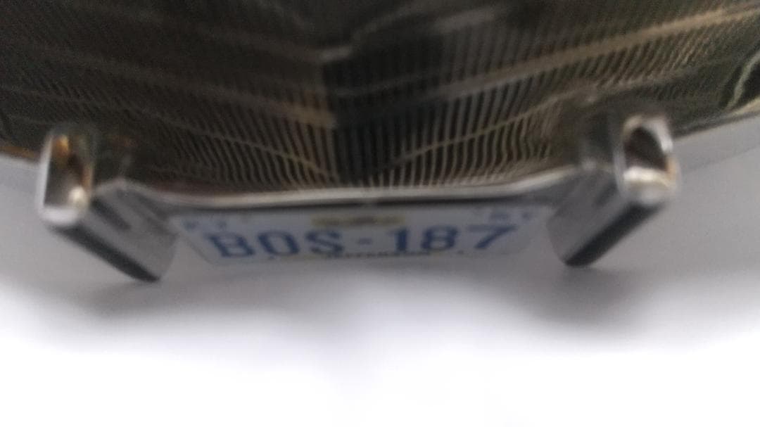 1/18 BoS-モデル キャデラック フリートウッド ブローアム 1982