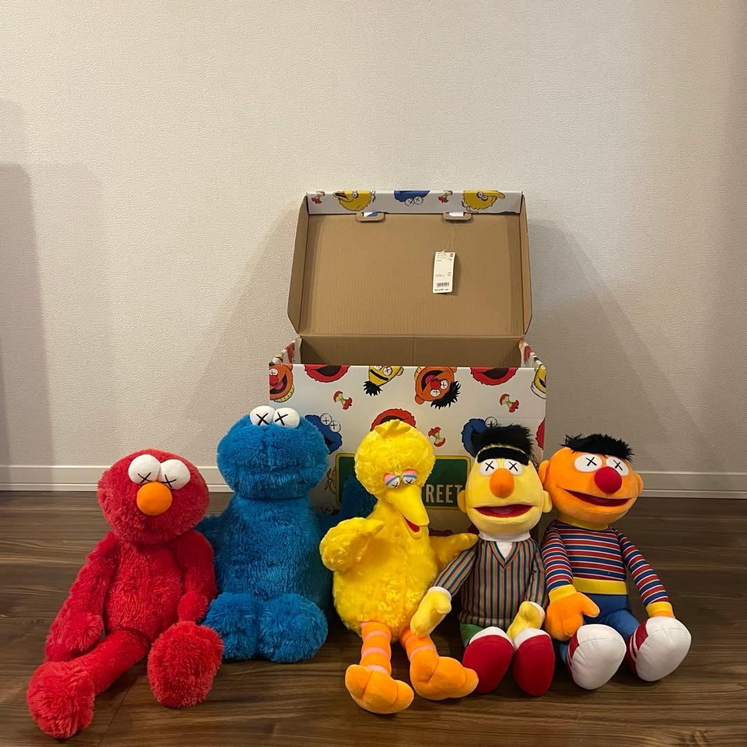 UNIQLO KAWS x SESAME STREET コンプリートボックス