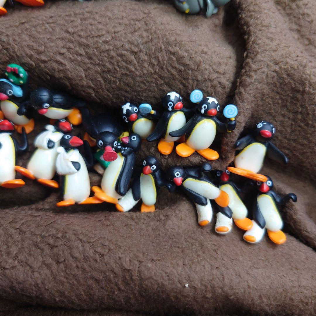 ピングーエッグ★イグルーディスプレイ棚&フィギュア80体以上まとめ売り★送料無料