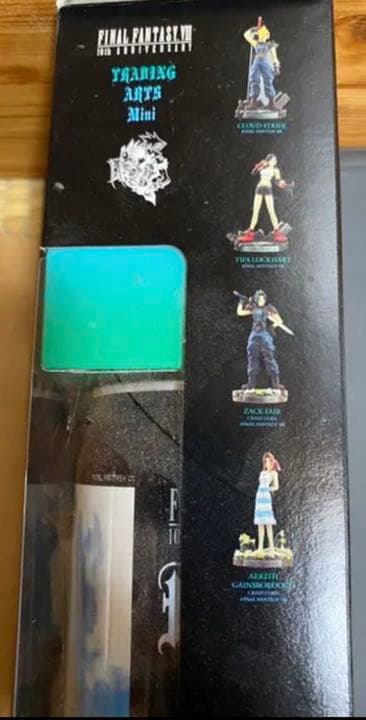 FF7  未開封のフィギュア　ポーション缶