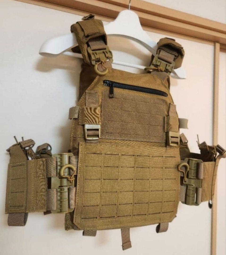 プレートキャリア、 MOELLシステム、 CB(コヨーテブラウン)、プレキャリ