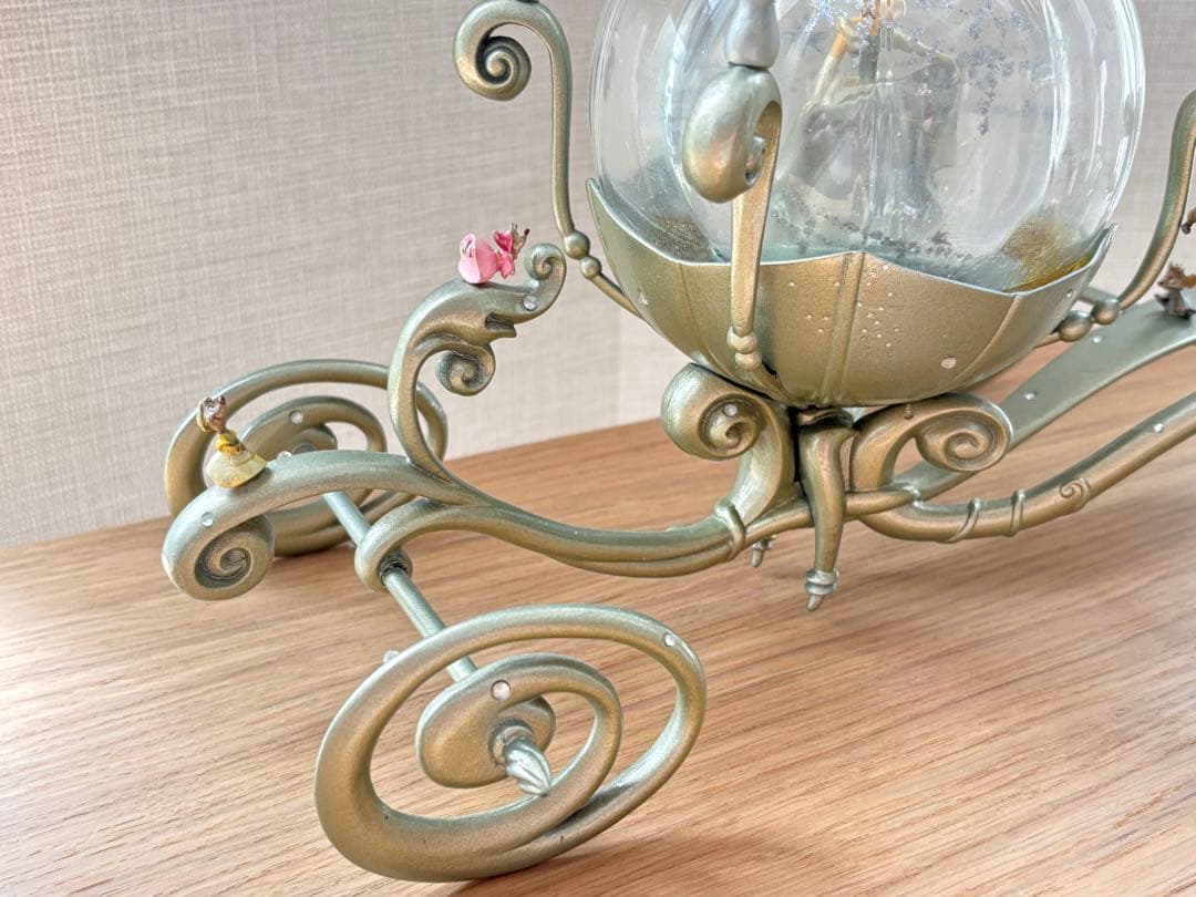 ディズニー　シンデレラ　スノードーム