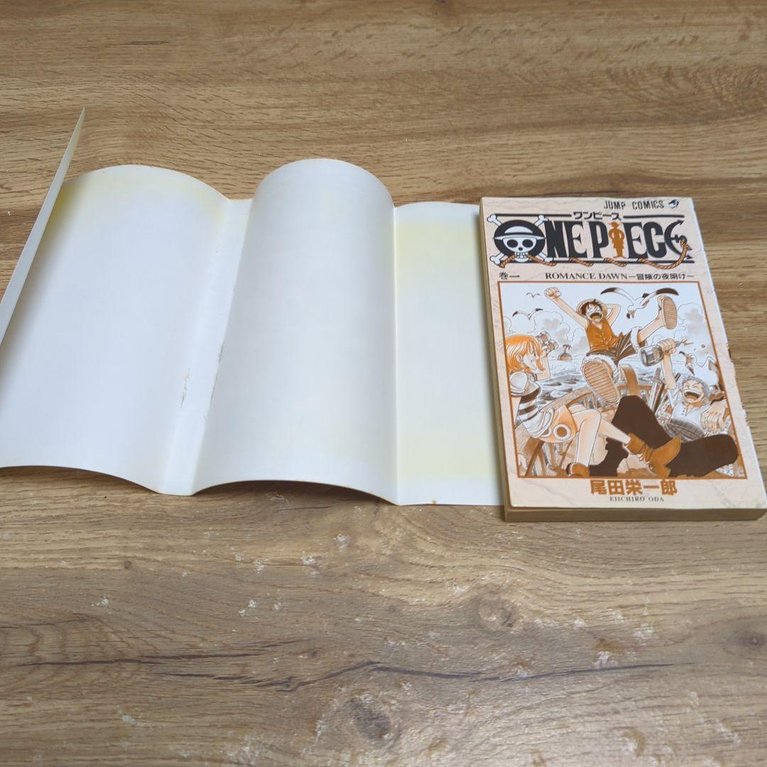 ONE PIECE 1〜111巻 全巻初版 帯、冊子多数