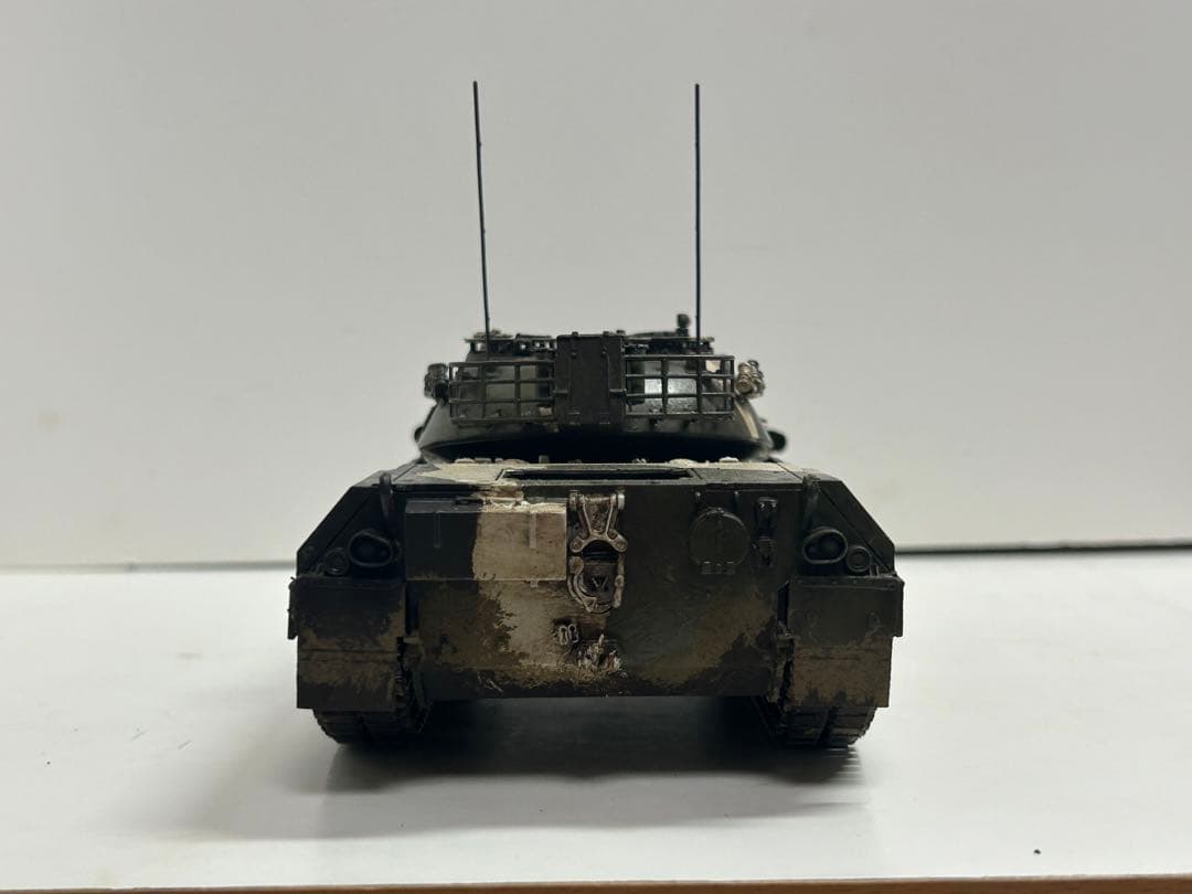 レベル　1/35 レオパルド1A5 完成品　戦車　プラモデル　ノルウェー