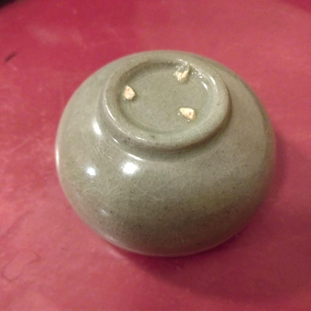 高麗青磁　象嵌菊花文 盃　ぐい呑み