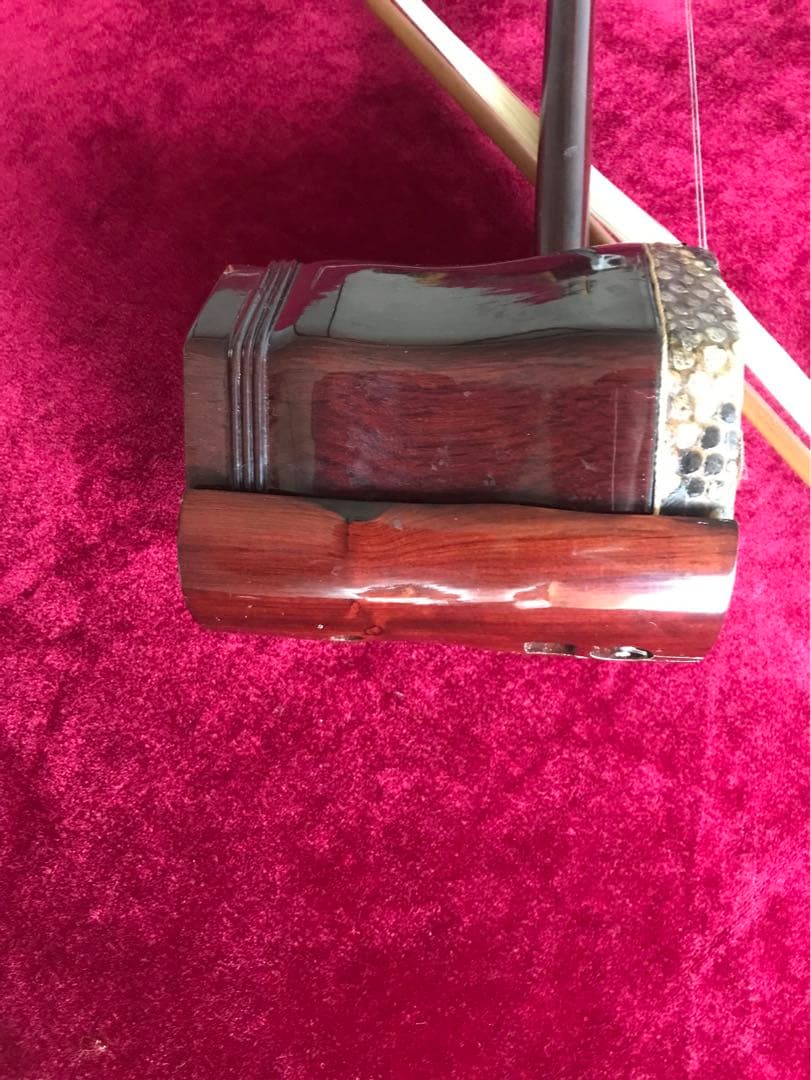 二胡★中古品★蛇本皮★音など確認済み